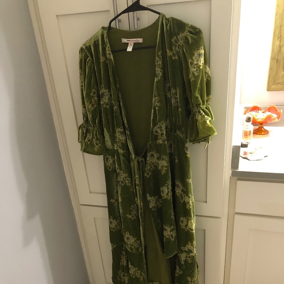 Hutch Green Velvet Wrap Dress Floral Maxi Size Medium - Picture 6 of 7